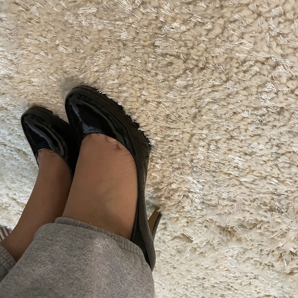 Vince Camuto Black Pumps - Picture 2 of 4